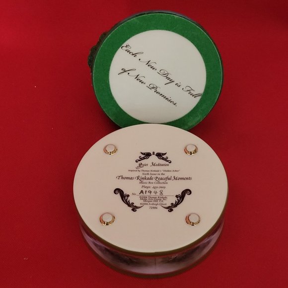 Thomas Kincade Peaceful Moments Hidden Arbor Musical Box Plays Love Story 2004 - Picture 6 of 14